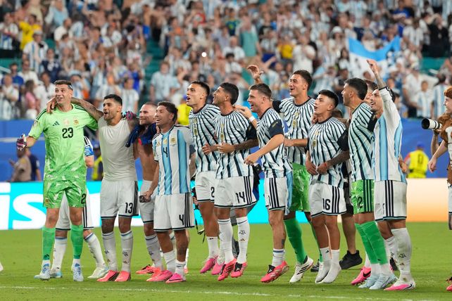 Otra mirada sobre la selección argentina, que no se parece a la de Qatar pero está a tiempo de mejorar
