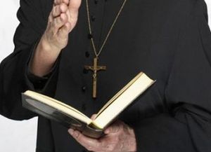 Falso sacerdote: aseguran que llevó sus estafas de Santo Tomé a Sauce Viejo y también se hizo pasar por excombatiente de Malvinas