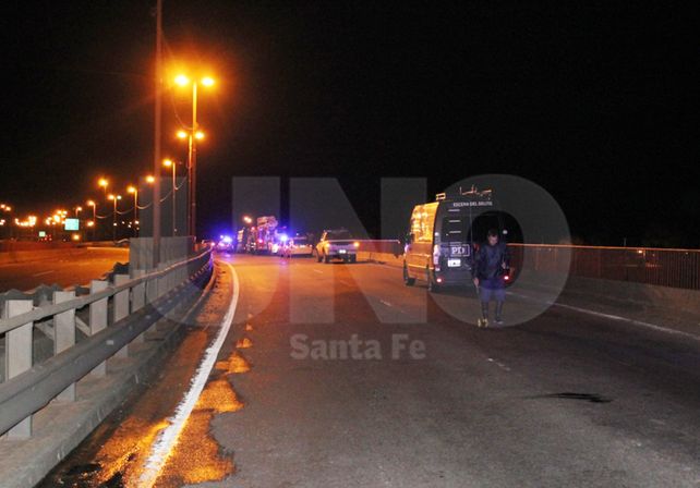 Una mujer falleció al perder el control de su auto en la Bajada Distéfano