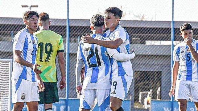 Unión infló el pecho por Vargas, titular en la Sub 20 ante Australia