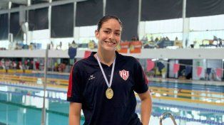 La unionista Malena Santillán logró nuevo récord de campeonato en los 200 metros espalda.