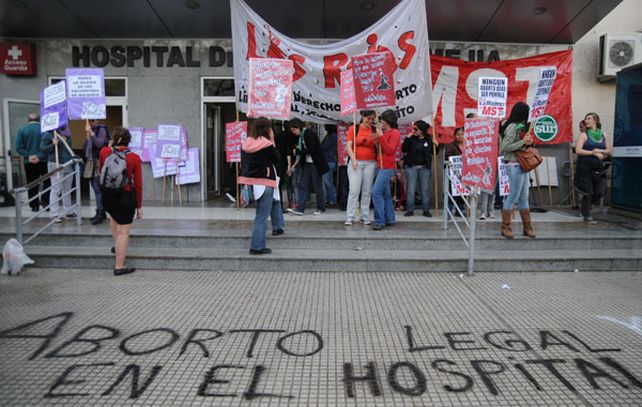 El frente del hospital público Ramos Mejía ayer a la tarde