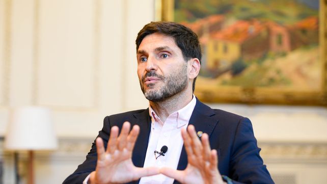 El gobernador de Santa Fe, Maximiliano Pullaro, acompaña la reforma laboral  
