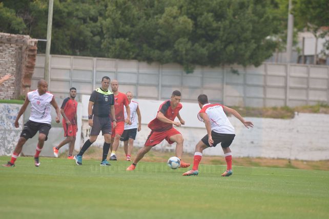 Atlético Paraná no pudo con Colón de Santa Fe
