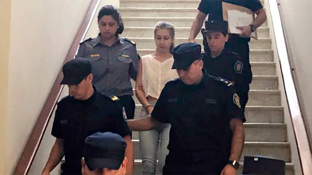 Sigue detenida. Nahir