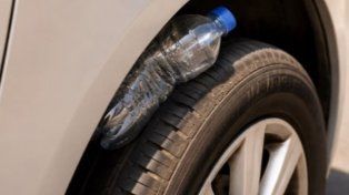 Botella en las rueda: qué hay detrás de la advertencia y cómo actuar ante esta situación