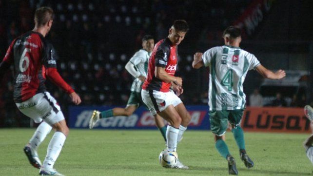 Lértora y la vara alta de Colón: Cada partido es un paso más