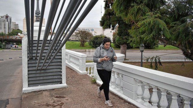 Martes otoñal, gris e inestable en la ciudad de Santa Fe Martes otoñal, gris e inestable en la ciudad de Santa Fe