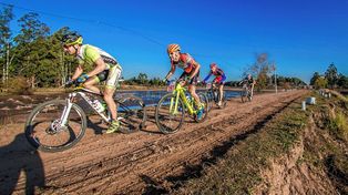 En la disciplina de mountain bike se correrán 20 kilómetros sobre terreno firme.