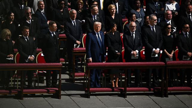 Las imágenes más emotivas del funeral del papa Francisco en la Plaza de San Pedro