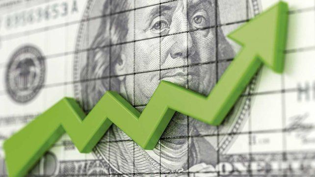 El dólar oficial subió 22%