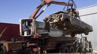 En siete días se compactaron 70 vehículos abandonados