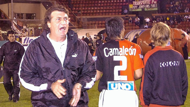 Arranca la nueva era de Julio Falcioni como DT de Colón