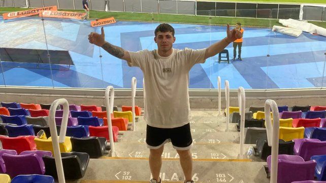 El hincha de Racing que viajó a dedo, nominado a los The Best