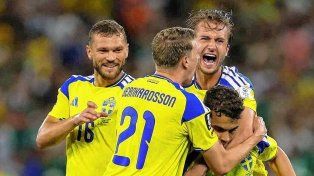 Suecia debutó en el Mundial goleando 5-1 a Túnez-