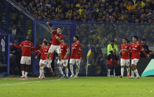 Independiente superó a Boca Juniors en La Bombonera.
