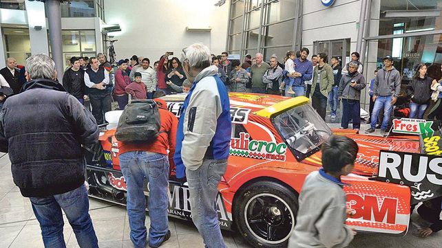 Una pinturita. El Ford llevará el número 3 y mañana saldrá a la pista del CVE para luego ser parte de la carrera del domingo.&nbsp;