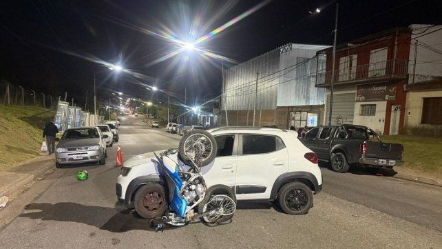 El grave accidente ocurrió en calle Churruarrín antes de llegar a Río Negro en Paraná.