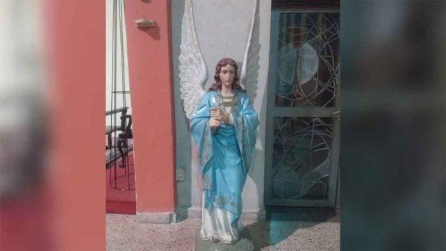 Robaron el candelabro de un ángel de la parroquia Santa Teresita&nbsp;