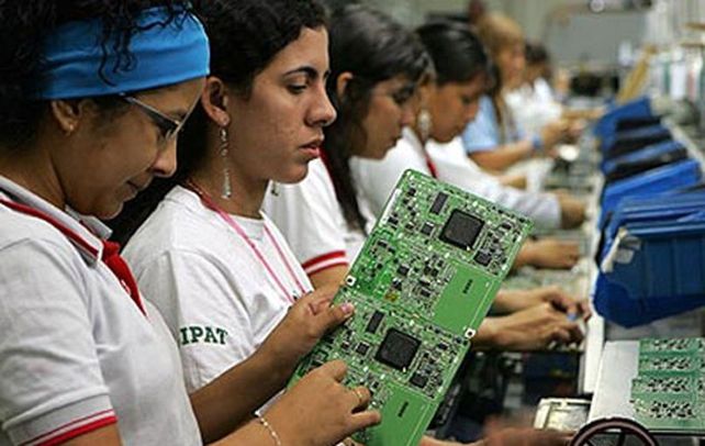 Polo. La fábrica de Samsung en Manaos es la más grande de América latina.