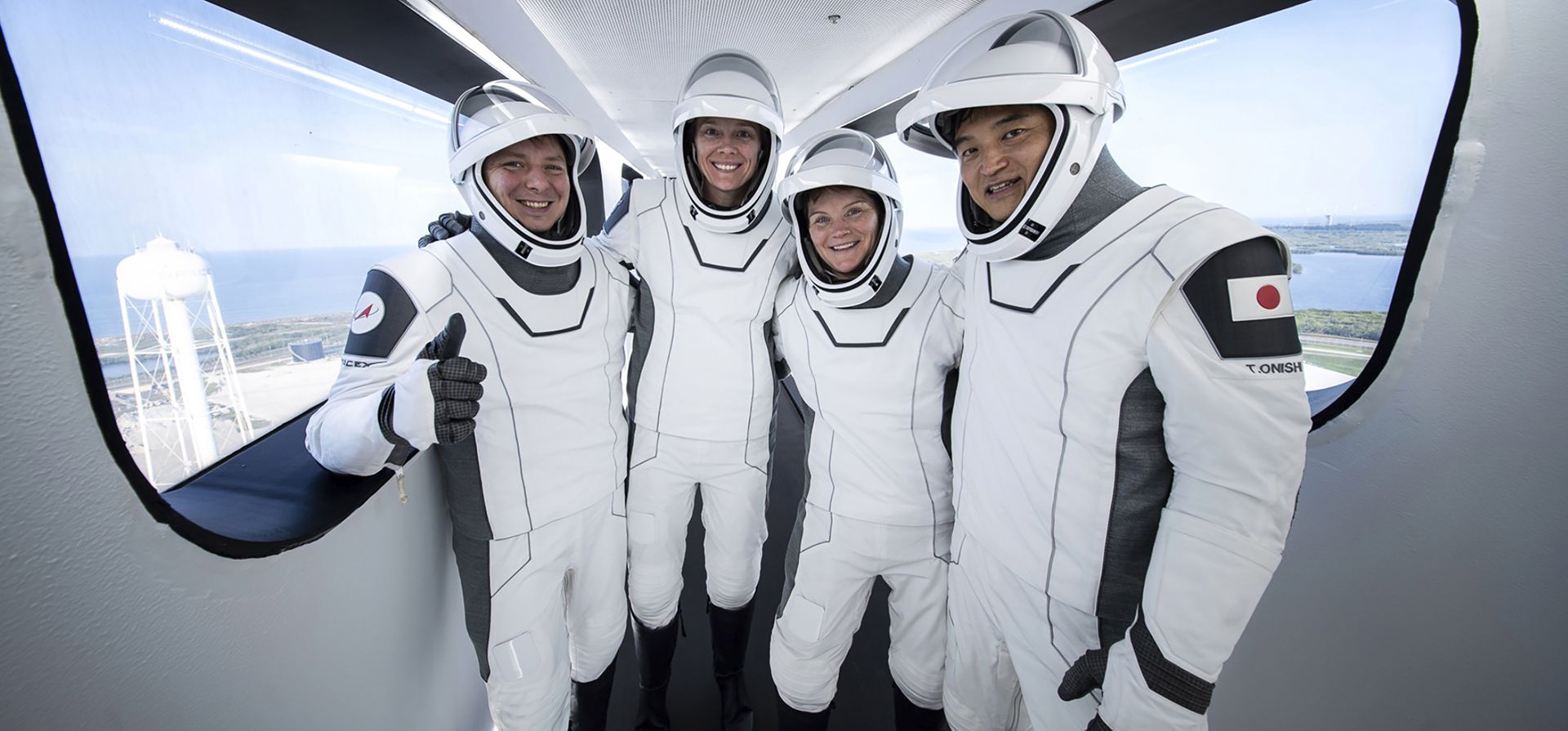 Cuatro astronautas completan un ensayo general de cuenta regresiva el 9 de marzo de 2025 en el Centro Espacial Kennedy de la NASA en Florida, antes de su lanzamiento planeado con SpaceX. De izquierda a derecha, Kirill Peskov de Rusia, Nichole Ayers y Anne McClain de la NASA y Takuta Onishi de Japón. (NASA vía AP)