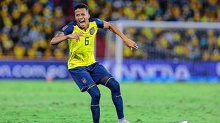 La denuncia de Chile se debe al supuesto incumplimiento de documentación por parte de Byron Castillo, jugador de Ecuador. FIFA abrió procedimientos.