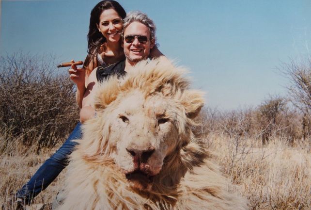 Garfunkel justificó la matanza de animales diciendo que hasta Mandela cazaba