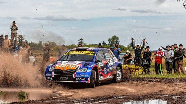 Rally Argentino: en medio del barro apareció un veloz Pasten Rally Argentino: en medio del barro apareció un veloz Pasten