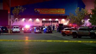 Dispararon en tiendas de Halloween de Estados Unidos y mataron a dos personas