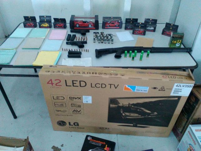Autos, motos y tractores, algunos de los elementos secuestrados en la causa Dimare SRL