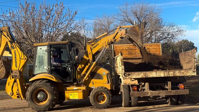 Roldán: comenzaron los nuevos trabajos en calle Santa Rosa dentro del plan de pavimentación