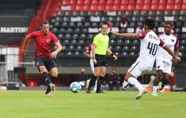 El capitán giró y sin dudar la puso justa &nbsp;para que Palacios anote en el amistoso frente a Colón.