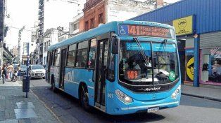 La concejala rosarina del bloque Socialista, Verónica Irizar, propone cabinas de protección blindadas para los choferes de colectivos.