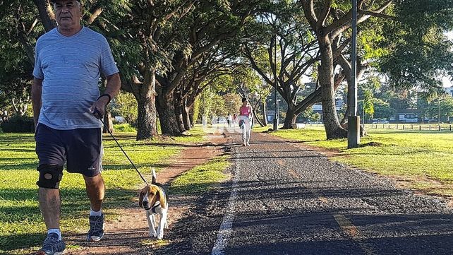 Parque Federal. Miles de santafesinos utilizan a diario el espacio verde para realizar diversas actividades; desde la Asociación vecinal piden más seguridad.&nbsp;