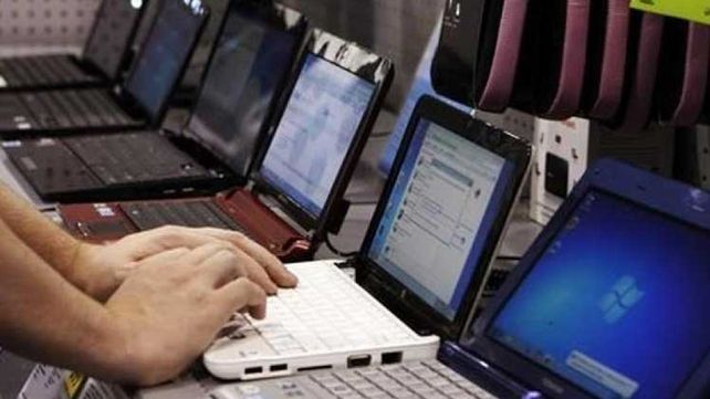 Eliminan aranceles para computadoras y la importación de partes