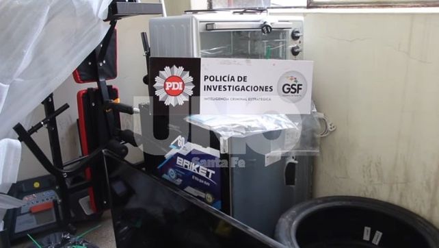 Desbaratada. La banda guardaba los productos comprados en internet en un depósito de una casa de Las Heras al 8900.&nbsp;