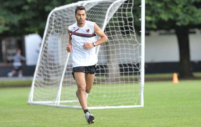 Un gol marcó López con la rojinegra. Ahora toda la defensa titular anotó en lo que va del torneo.