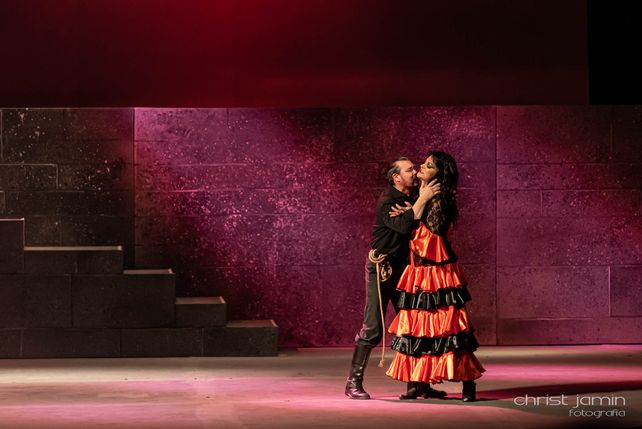 Carmen llega en una versión suite en el teatro El Círculo