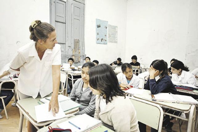La provincia busca profundizar la educación sexual en las escuelas secundarias