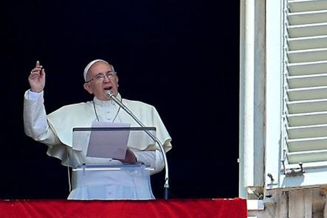 Francisco: la Iglesia está formada por pecadores, entre ellos, papas