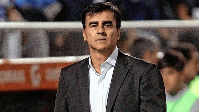 Quinteros volvió a cuestionar el arbitraje contra Lanús