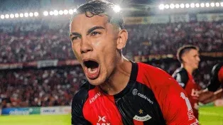 Números que explican por qué Colón batió a Racing (C) para cortarse arriba en la zona A