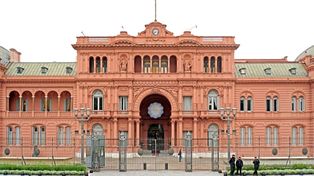 La Casa Rosada mantiene su agenda más allá del paro.