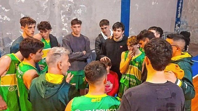 Regatas buscará meterse en las semifinales de la A2 cuando reciba a Alumni de Laguna Paiva.