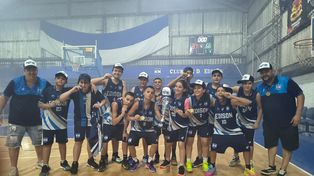 Dale campeón. La U13 deEdison fue el mejor en el Nivel C de las formativas de la Asociación Rosarina de Básquet