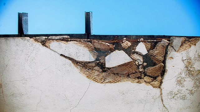 Escuela López Jordán sin clases presenciales por problemas edicios. El panorama es desolador&nbsp;