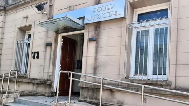Los tribunales de Esperanza. Dos adolescentes fueron imputados por falsas amenazas a una escuela.