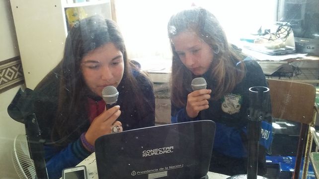 Tres escuelas rurales de La Paz llegan a sus alumnos por la radio