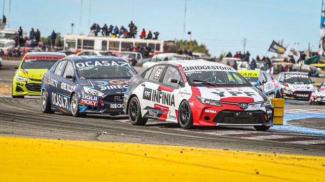 Santero ya superó a Pernía y se encamina al triunfo en Río Gallegos. El excampeón de la Clase 3 del TN