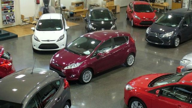 Transferencias de autos bajan un 20 por ciento hechas por internet